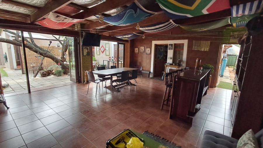 6 Bedroom Property for Sale in Parys Free State